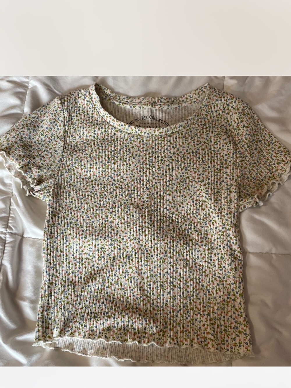 Aeropostale Cream Floral Ribbed Crop Top with Pink & Green